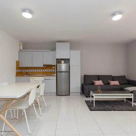 Beach Apartament * Lajita